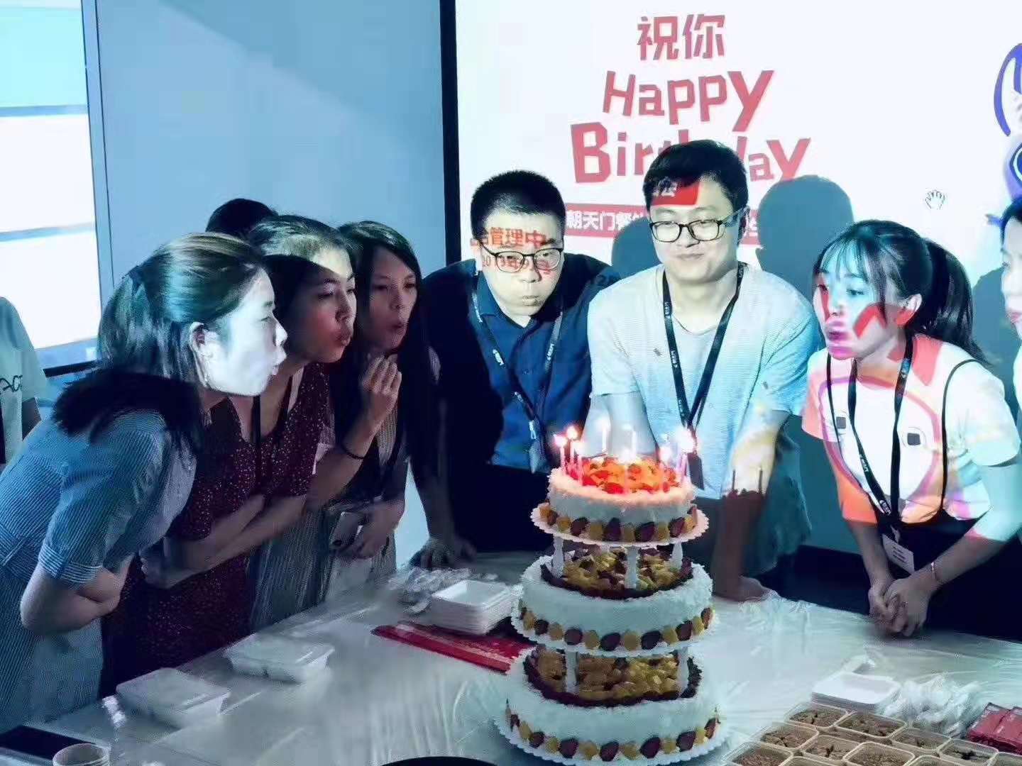 九月生日會(huì)遇上中秋宴，雙倍關(guān)懷雙倍幸福！